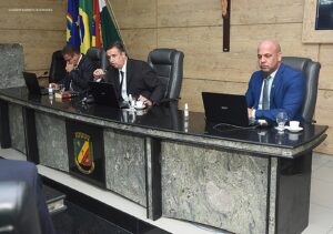 WhatsApp-Image-2025-02-11-at-21.18.46-2-300x211 Coluna Capital desta quarta-feira: enquanto o Estado fala do novo partido, Raquel entrega novas obras