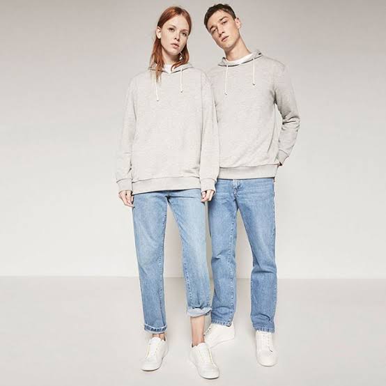 2f1e0c7d-5967-4133-adc3-3ebea1ea6dd1 CAPITAL FASHION