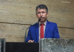 EDILSON-SEM-TERRA-300x211 ELEIÇÕES 2026: confira os pré-candidatos a deputados dos vereadores de Caruaru