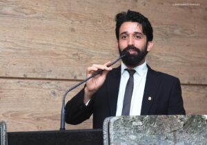 HUGO-LEONARDO-300x211 ELEIÇÕES 2026: confira os pré-candidatos a deputados dos vereadores de Caruaru
