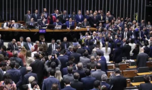 votacao_da_urgencia_da_anistia_-_bruno_spada_-_camara_dos_deputados-300x179 INÍCIO