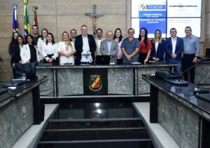 audiencia-300x211 INÍCIO