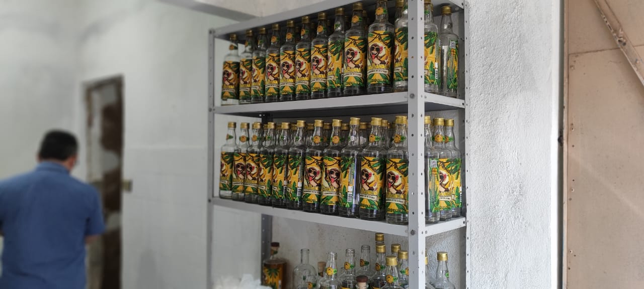 clandestina INÍCIO