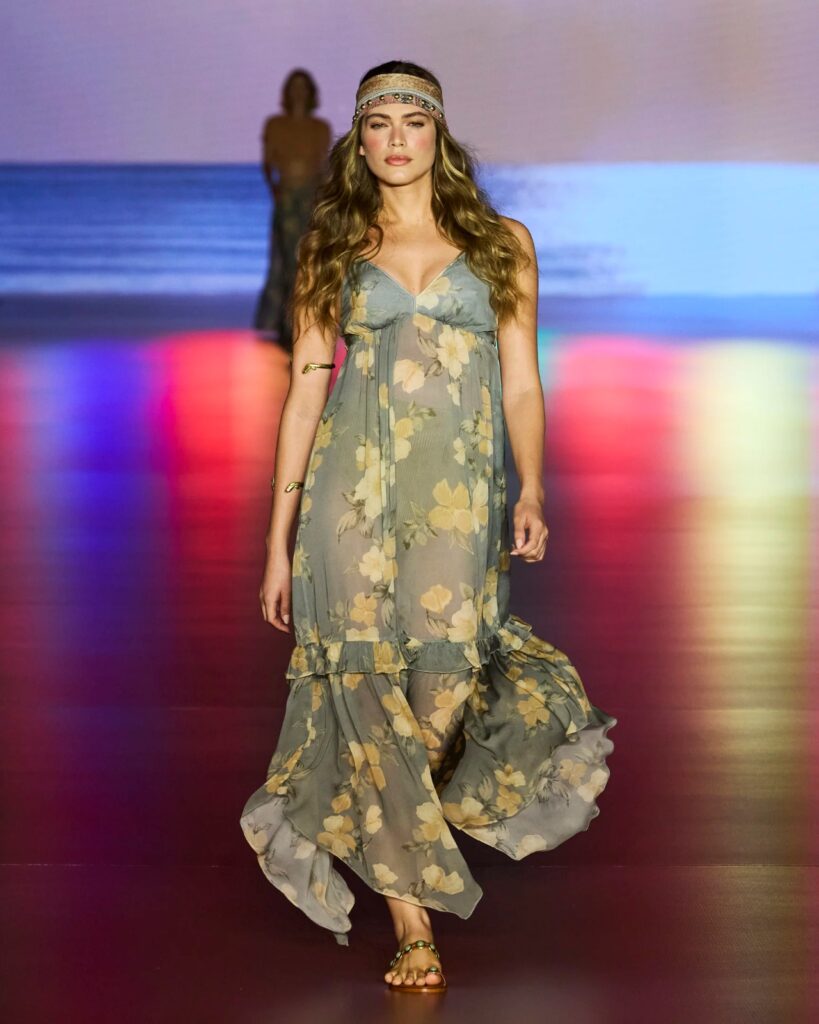 coluna-jesiane-outubro-819x1024 CAPITAL FASHION