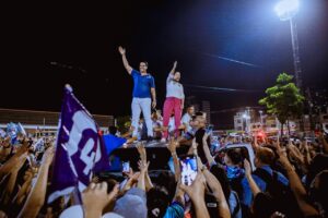 e298b8df-ceec-45ca-9897-2b4cd99f9ef8-300x200 REPORTAGEM DA SEMANA -- Há 1º ano, Caruaru reelegia o prefeito Rodrigo Pinheiro