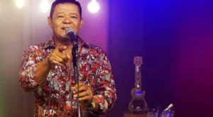 1_banda_labaredas__2_-21195306-300x165 INÍCIO