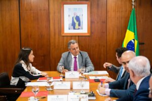 5aa15360-f67a-4bfc-be20-4596449f4b1c-300x200 INÍCIO