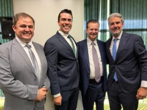 945c1546-499d-4a56-9e9e-3a75fd835d9f-300x225 INÍCIO