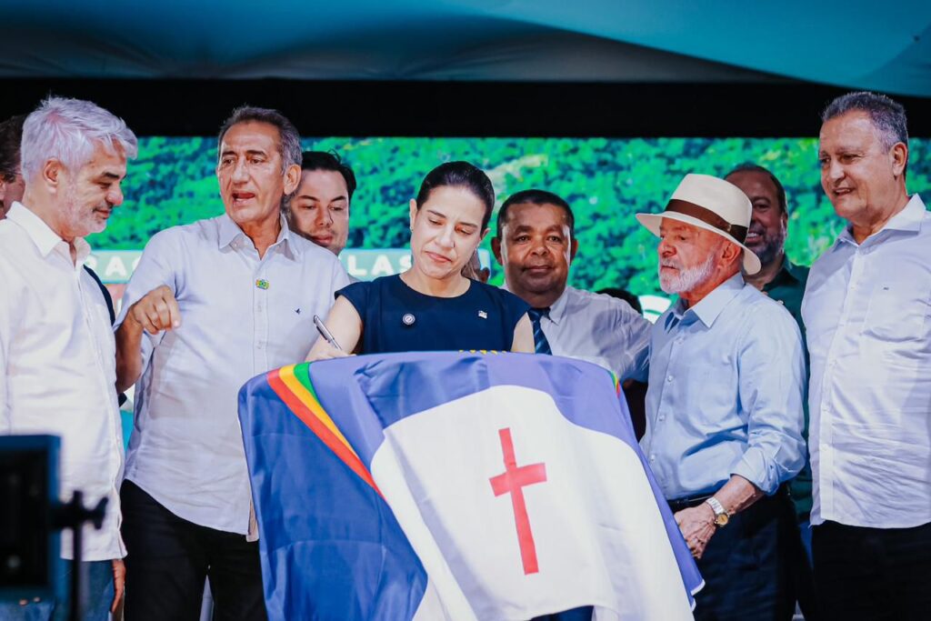 84751adc-6117-4c03-b5e4-8494ce419523-1024x683 INÍCIO