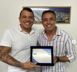 Captura-de-tela-2025-12-22-171647-300x284 INÍCIO