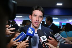 4203b0a1-35b2-47bd-a36e-e1f46b8c8cff-300x200 INÍCIO