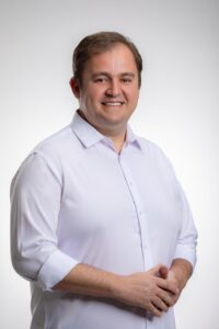 8062140d-ec99-46c6-89b8-41974c7a2b1e-200x300 INÍCIO