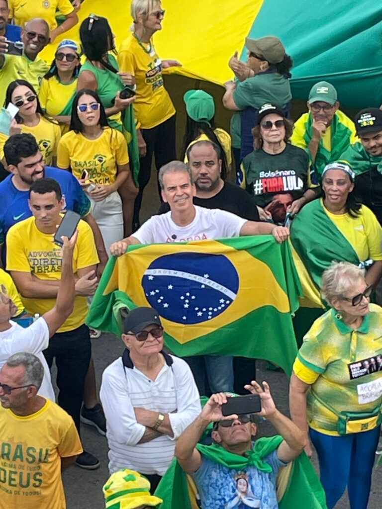 9a6fd5e3-d4f5-4294-bb9b-772167e67d21-768x1024 INÍCIO