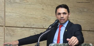 COLUNA CAPITAL — Wagner do Santa Rosa volta à Câmara e eleva temperatura na base governista