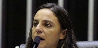 Deputada aciona PGR após embate com Coronel Meira durante sessão na Câmara