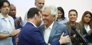 ELEIÇÕES 2026 — Caiado anuncia Kassab como vice