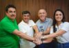 Vereador de Caruaru, Ricardo Liberato, declara apoio a Eduardo da Fonte ao Senado, ao lado do prefeito de Surubim, Chaparral, e da candidata a deputada federal Juliana Chaparral