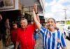 Zé Queiroz e Iza Arruda realizam caminhada e ouvem demandas da população em Caruaru