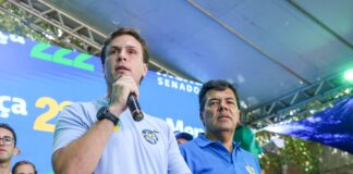 Miguel Coelho prestigia inauguração do comitê de Mendonça Filho e reforça importância da eleição para projeto de Raquel Lyra
