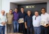 Miguel Coelho defende proteção dos programas sociais e regras rígidas para as BETs em encontro com a ACIC