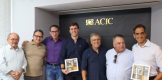 Miguel Coelho defende proteção dos programas sociais e regras rígidas para as BETs em encontro com a ACIC