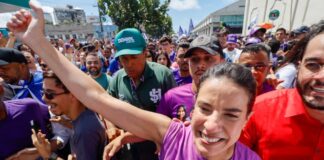 “Vamos construir a maior vitória política que Pernambuco já viu”, diz Raquel durante a maior convenção da história do Estado, que homologou a sua candidatura à reeleição