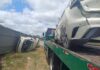 Tragédia na BR-232: carreta tomba sobre carro e mata mulher no Recife