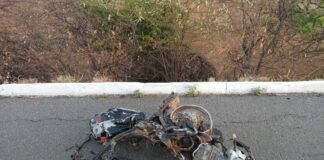Motociclista morre em colisão frontal com caminhão na BR-428, no Sertão de Pernambuco